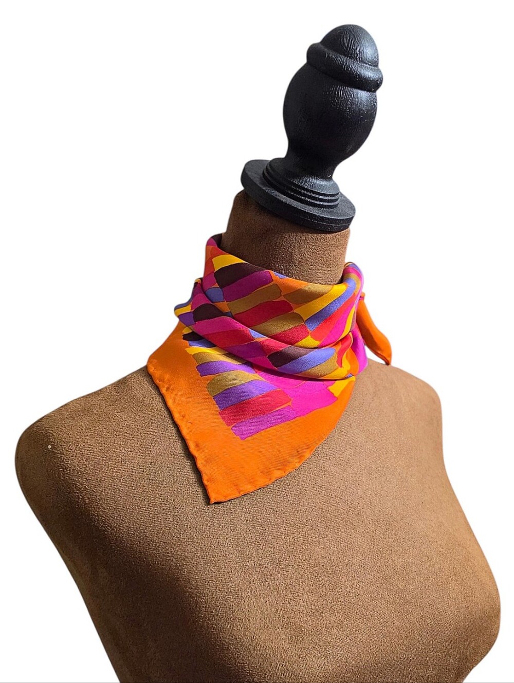 GUCCI SCARF - Picture 1 of 15